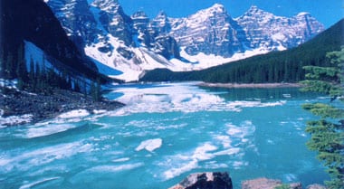 Ian and Julie Richards in Alaska