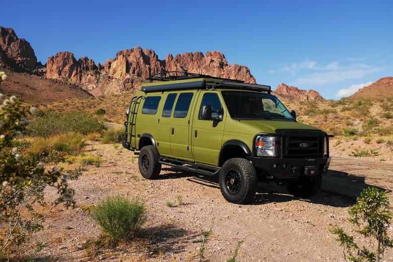 Off road green Sportsmobile Classic 4x4 Ford